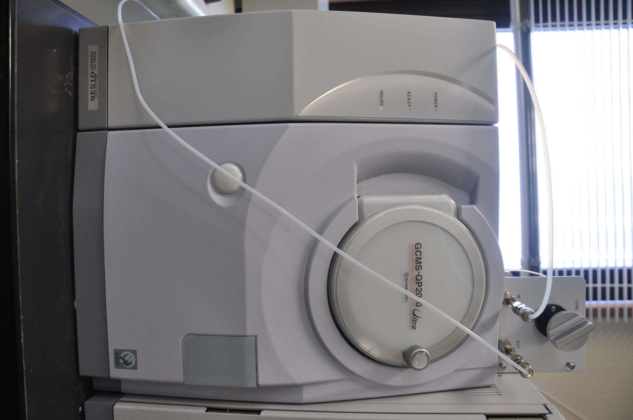 Gas Chromatograph-Mass Spectrometer (GC-MS) SHIMADZU, GCMS-QP2010 Ultra
