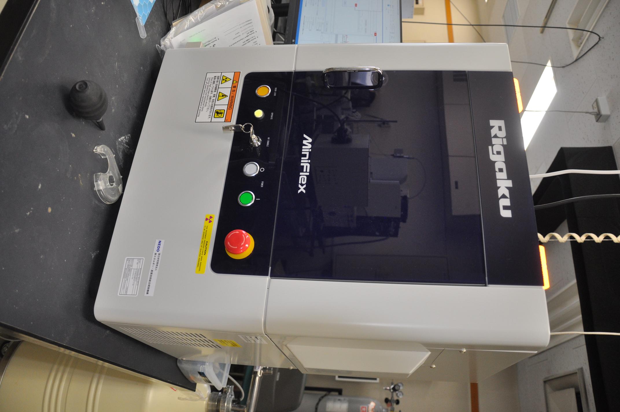 Desktop X-ray Diffractometer (XRD) Rigaku, MiniFlex600-C